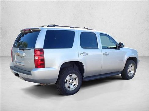 Used 2013 Chevrolet Tahoe LS w/ Convenience Package AWD/4WD image 3