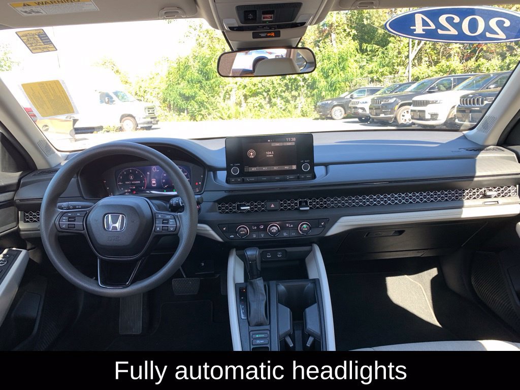 Used 2024 Honda Accord EX image 14