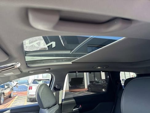 Used 2023 Hyundai Santa Fe SEL w/ Premium Package image 23