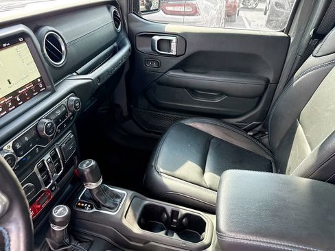 Used 2021 Jeep Wrangler Unlimited Rubicon 4xe w/ Cold Weather Group AWD/4WD image 26