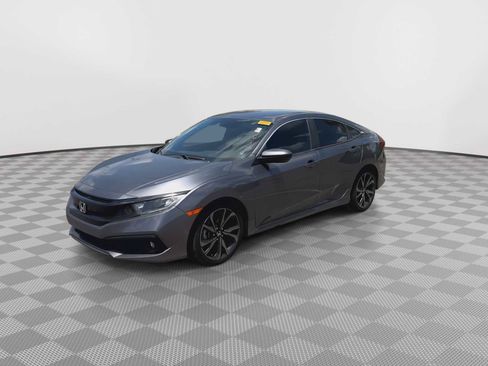 Used 2019 Honda Civic Sport image 4