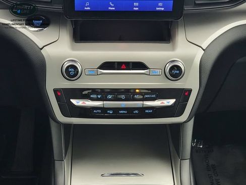 Certified 2023 Ford Explorer XLT AWD/4WD image 24