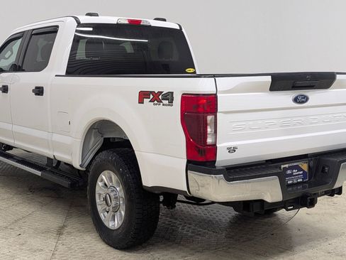 Certified 2022 Ford F250 XLT w/ FX4 Off-Road Package image 3