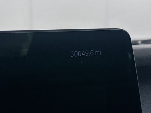 Used 2025 Ford Expedition Platinum image 19