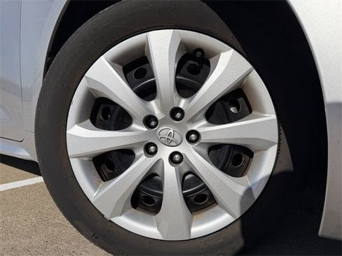 Certified 2025 Toyota Corolla LE image 10