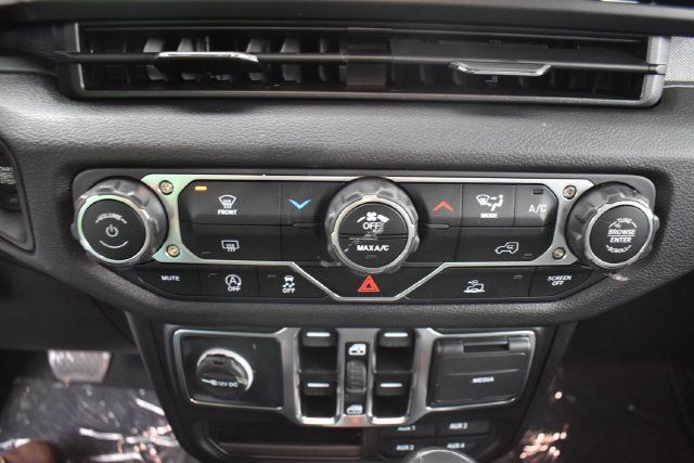 Used 2025 Jeep Gladiator Sport AWD/4WD image 23