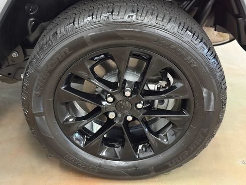 Used 2021 Jeep Wrangler Unlimited Sahara w/ Cold Weather Group AWD/4WD image 24