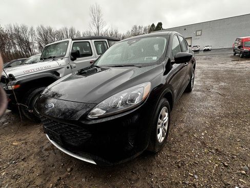Used 2022 Ford Escape S image 1