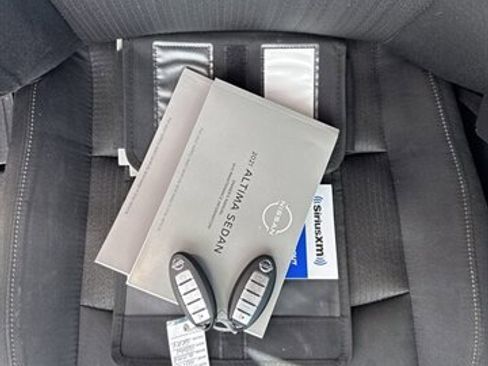 Used 2019 Nissan Altima 2.5 S image 30