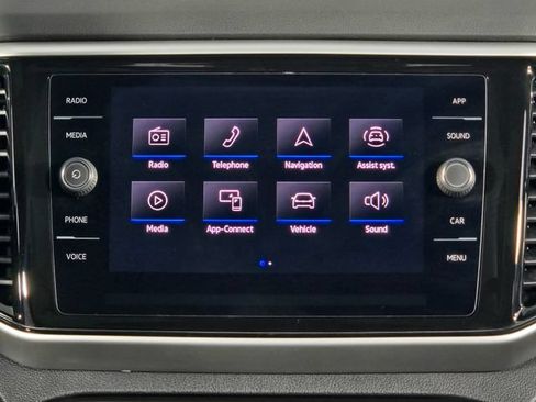 Used 2022 Volkswagen Atlas Cross Sport SE FWD image 21