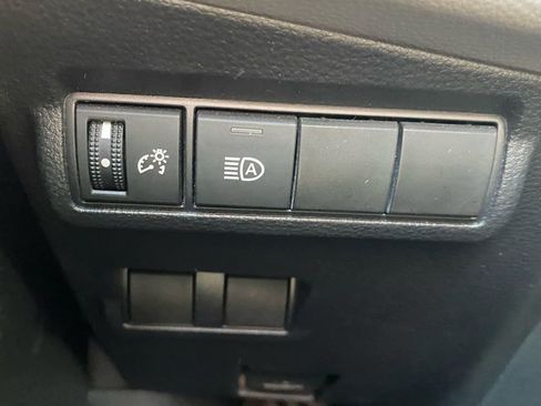 Used 2022 Toyota Corolla Cross LE image 26