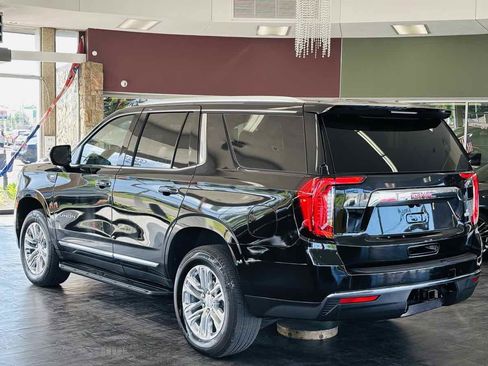 Used 2023 GMC Yukon SLT AWD/4WD image 13