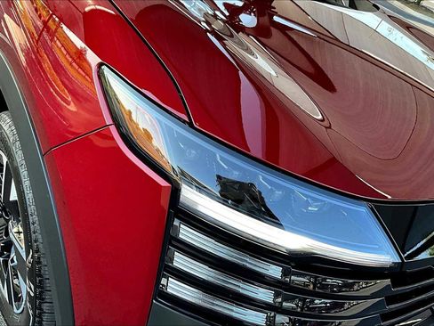 New 2025 Nissan Kicks SV w/ SV Premium Package image 13