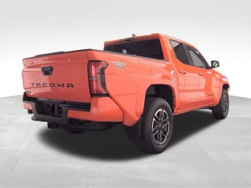 Used 2024 Toyota Tacoma TRD Sport w/ TRD Sport Upgrade Package AWD/4WD image 3