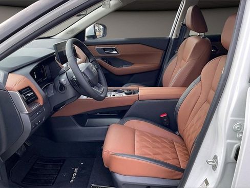 New 2026 Nissan Rogue Platinum w/ Tech Package image 7
