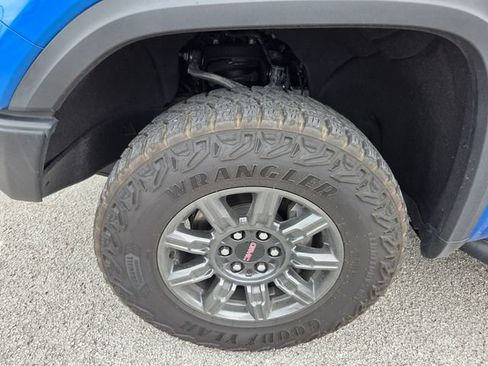Used 2024 GMC Sierra 1500 AT4X AWD/4WD image 7