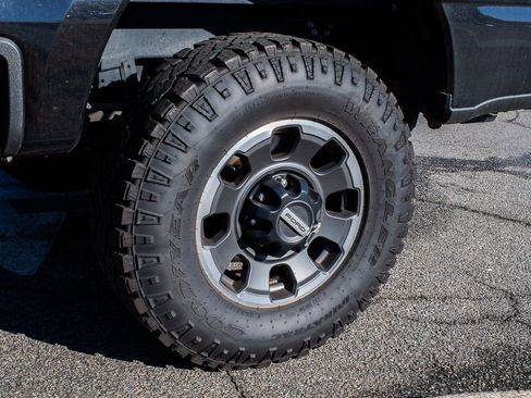 Used 2024 Ford F250 Lariat w/ Lariat Ultimate Package image 6