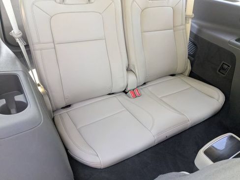 Used 2023 Lincoln Aviator Reserve w/ Equipment Group 201A AWD/4WD image 23