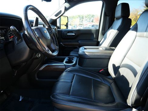 Used 2021 Chevrolet Silverado 1500 High Country image 14