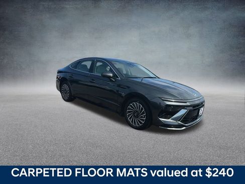 New 2025 Hyundai Sonata Limited image 2