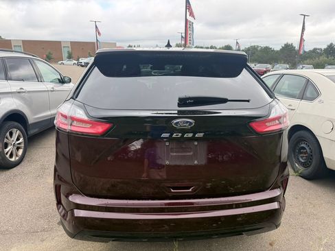 Certified 2024 Ford Edge ST-Line AWD/4WD image 7