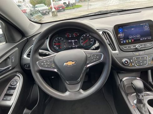 Used 2024 Chevrolet Malibu LT image 59