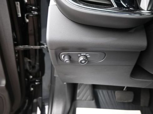 Used 2023 Buick Envision Essence AWD/4WD image 33