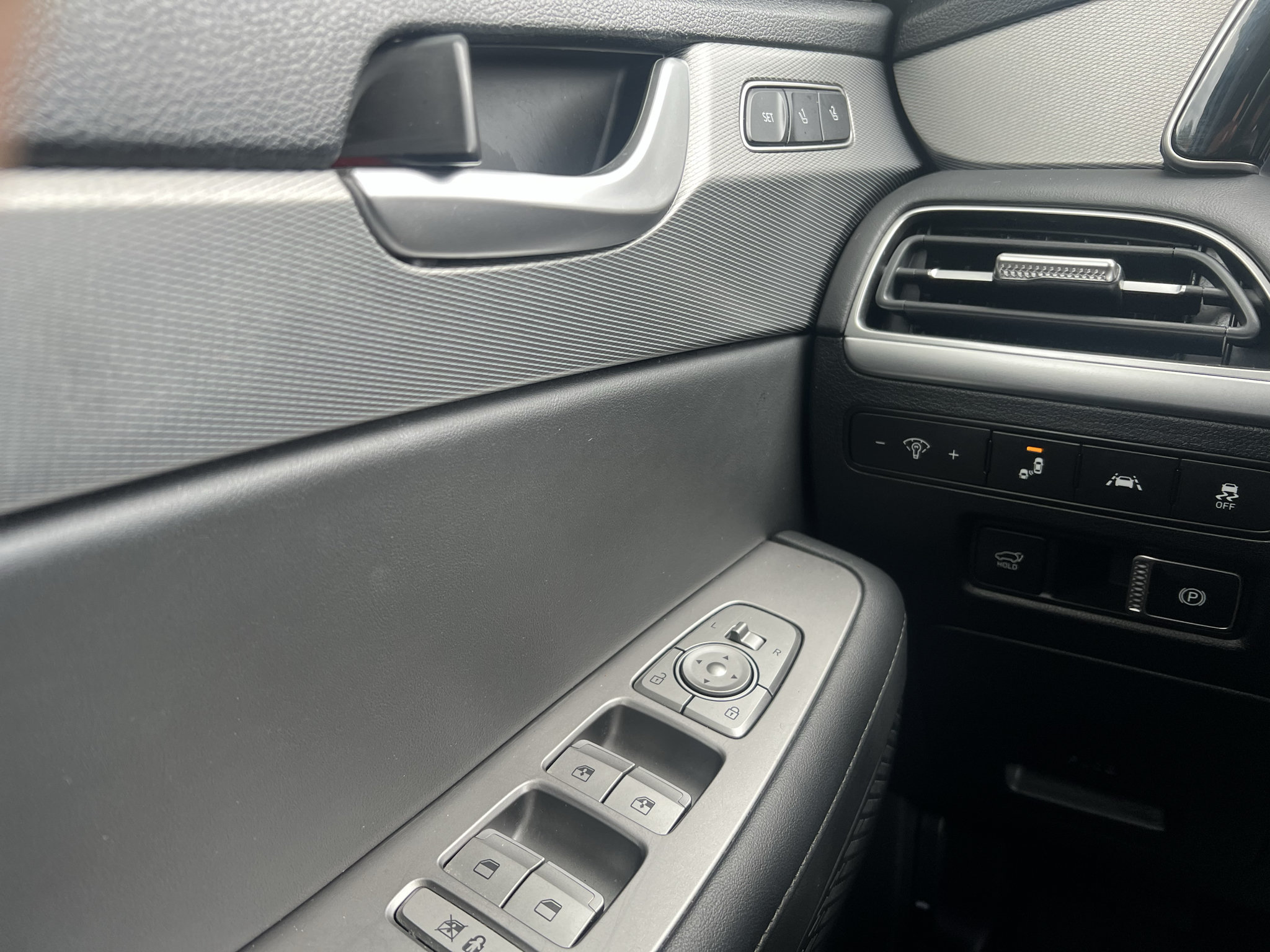 Used 2022 Hyundai Palisade SEL w/ Premium Package FWD image 22
