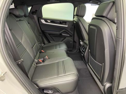 New 2026 Porsche Cayenne S AWD/4WD image 22