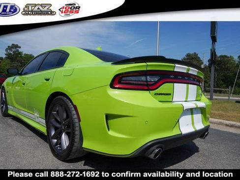Used 2019 Dodge Charger Scat Pack RWD image 5