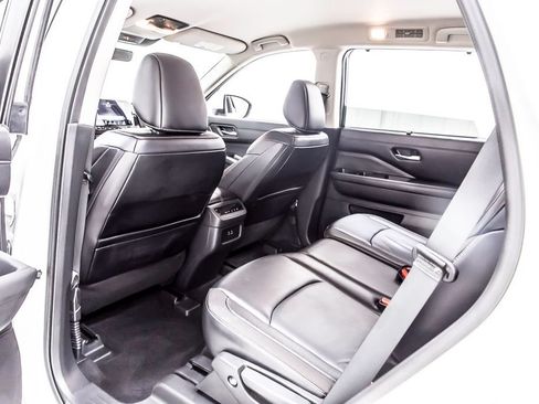 Used 2024 Nissan Pathfinder SL w/ Cargo Package FWD image 28