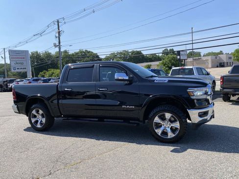 Used 2022 RAM 1500 Laramie AWD/4WD image 2