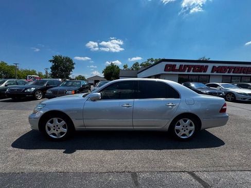 Used 2004 Lexus LS 430 RWD image 8
