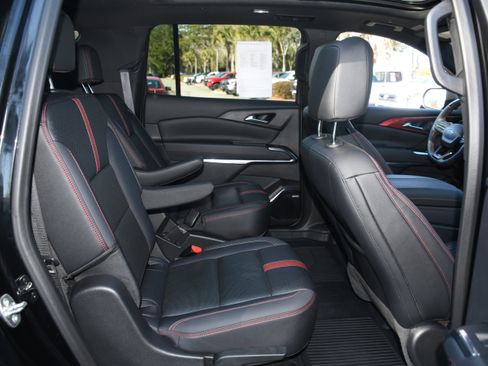 Used 2025 Chevrolet Traverse RS w/ LPO, Floor Liner Package image 22