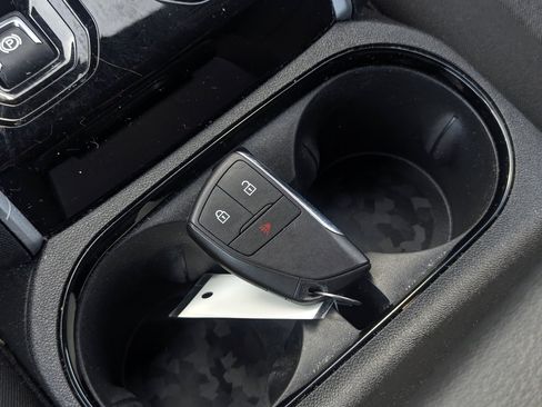 Used 2024 Chevrolet Colorado Trail Boss w/ LPO, Flex Utility Package image 30