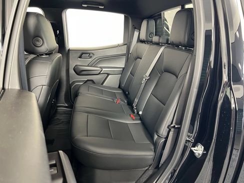 New 2025 Chevrolet Colorado Trail Boss w/ Midnight Edition AWD/4WD image 29
