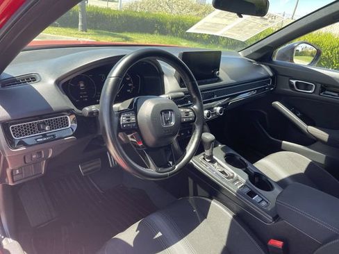 Used 2025 Honda Civic Sport image 10