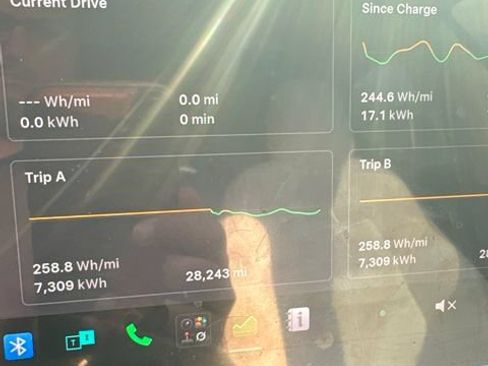 Used 2022 Tesla Model 3 Long Range AWD/4WD image 5