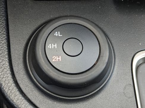 Used 2021 Ford Ranger XLT w/ Equipment Group 301A Mid image 28