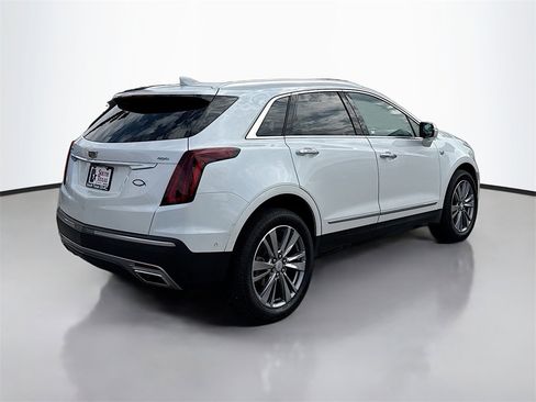 Used 2022 Cadillac XT5 Premium Luxury w/ Technology Package image 7