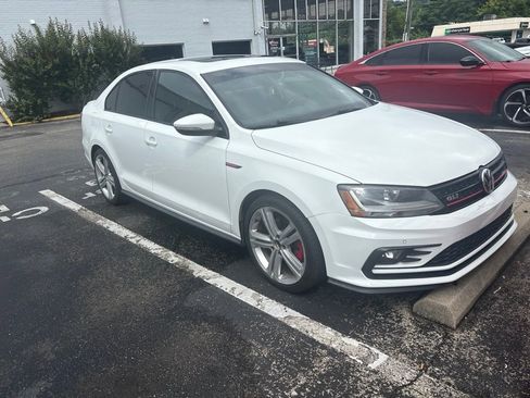 Used 2017 Volkswagen Jetta GLI FWD image 1