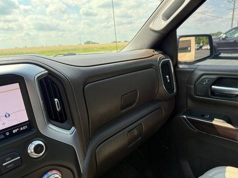 Used 2019 GMC Sierra 1500 SLT w/ SLT Premium Plus Package AWD/4WD image 20