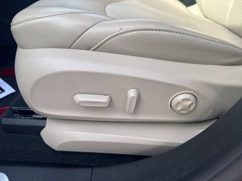 Used 2019 Buick Envision Preferred image 25