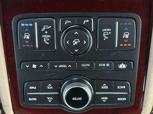 Used 2011 Hyundai Equus Ultimate RWD image 34