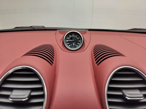 Certified 2023 Porsche 718 Boxster Spyder RWD image 12