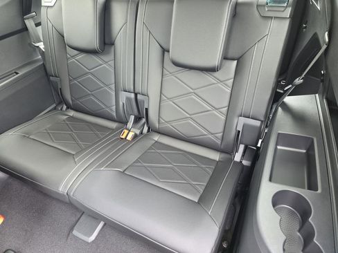 New 2026 Volkswagen Atlas SE FWD image 19