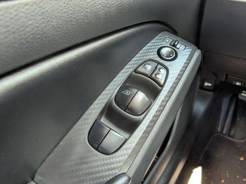 Used 2024 Nissan Altima 2.5 SV FWD image 26