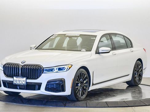Certified 2022 BMW 740i w/ M Sport Package image 1