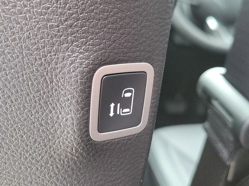 New 2026 Chrysler Pacifica Select image 18