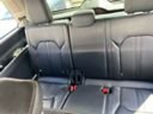 Used 2019 Ford Expedition Platinum image 12